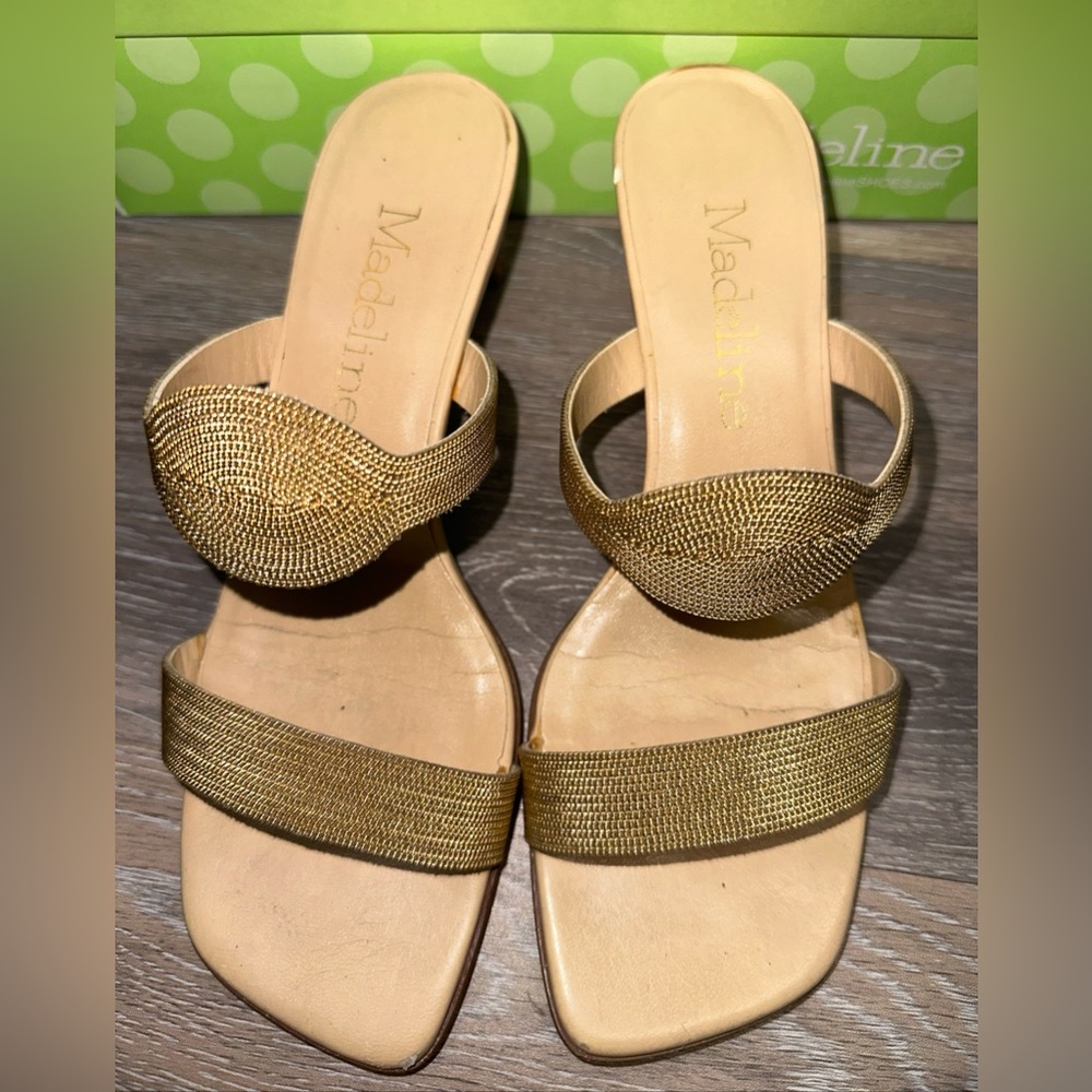 Madeline Slip On Block Heel Gold/Beige Tones Size 6M Open Toe W/ Box vintage